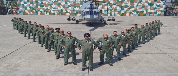 Air Chief Marshal BS Dhanoa pays tribute to the fallen air warriors of Operation Safed Sagar