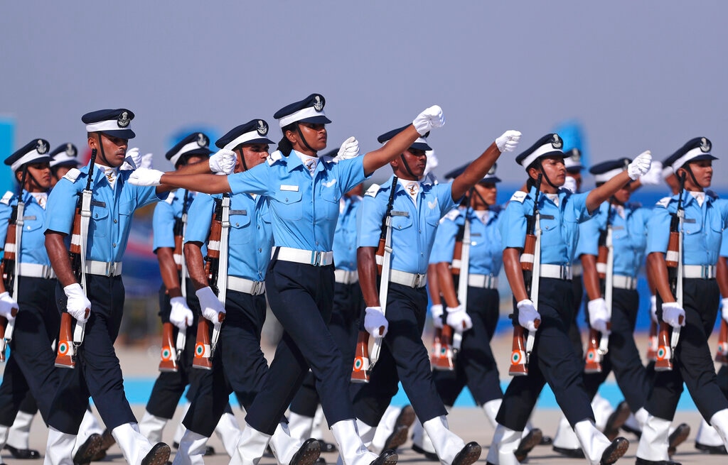 Catch the graduation of Indian Air Force cadets - cnbctv18.com