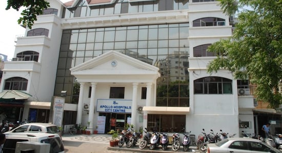Apollo Hospitals Enterprise, share price, stock market Apollo Hospitals Enterprise, share price, stock market