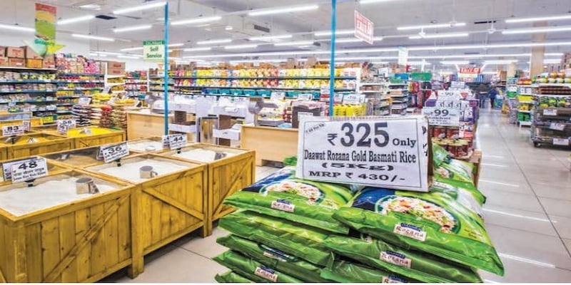 Who is fuelling FMCG retail trade growth in India? Check out the performance points