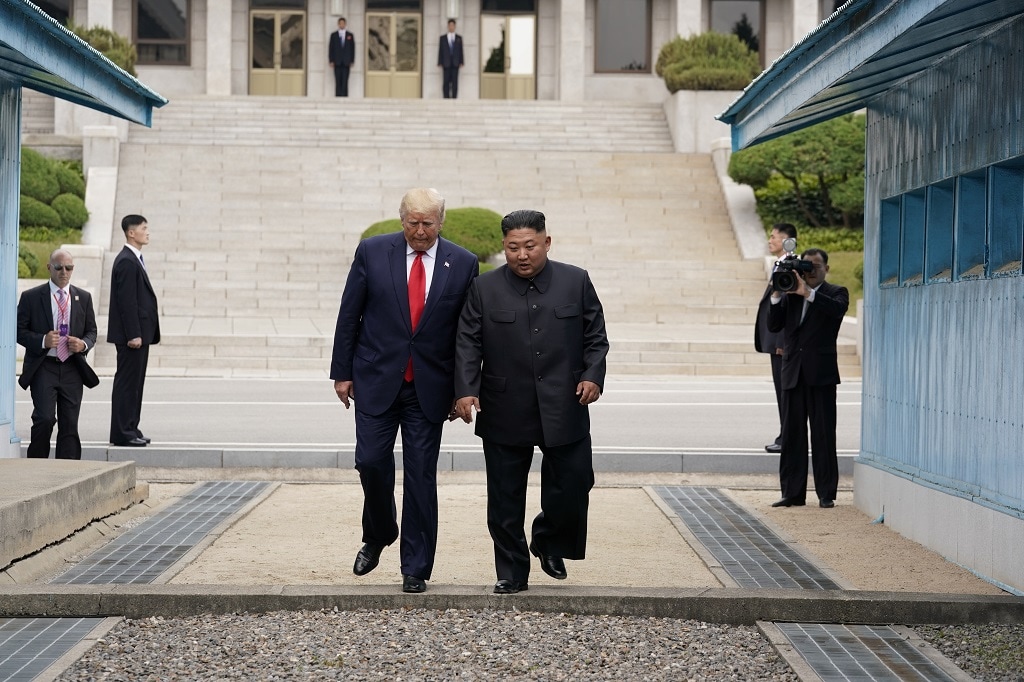 Trump Kim DMZ