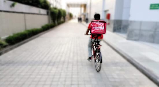 Zomato delivery agent, who used bicycle in scorching heat, gets bike after Twitter fundraiser