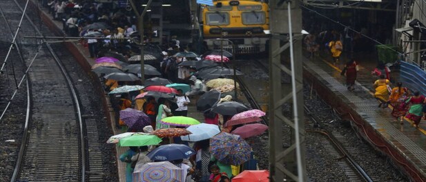 Rain wreck havoc in Mumbai for fourth day, 4 dead in state