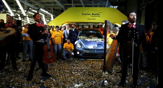 Final VW 'Beetle' model rolls off Mexican production line