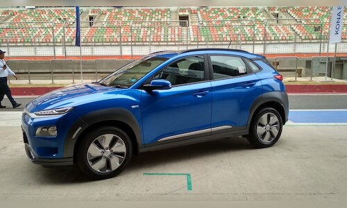 Catch the glimpse of Hyundai's first electric SUV, Kona - CNBC TV18