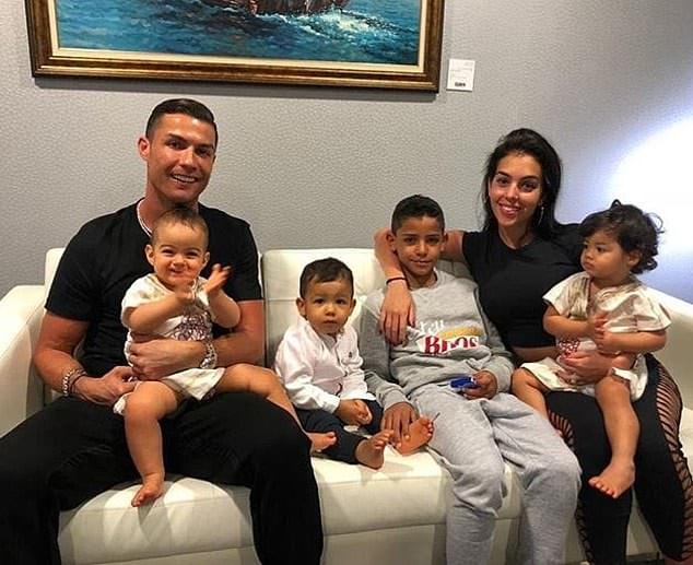 Cristiano Ronaldo S Parenting Advice To His Son Is What Every Dad Should Pass On To Their Children Cnbctv18 Com