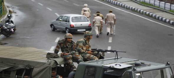 Encounter between terrorists and security forces on Jammu-Srinagar highway