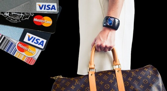 Are you a frequent flyer? Here's how to pick the best credit card