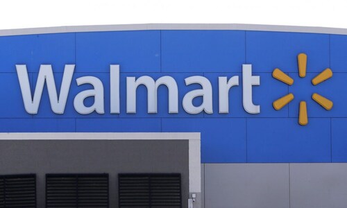 Walmart offers free college tuition, books to employees in the US