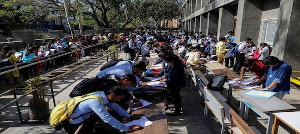 India's 2018/19 jobless rate declines to 5.8%, says government report