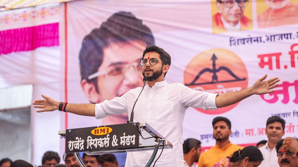 Shiv Sena S Aaditya Thackeray Wins Worli Becomes First Family