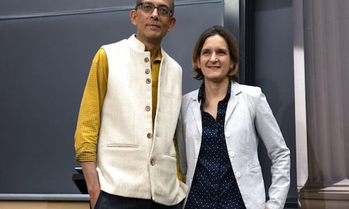 These are the items Nobel winners Abhijit Banerjee and Esther Duflo gifted to Nobel museum