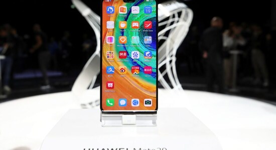 Huawei phones lose access to install Google's apps, says report