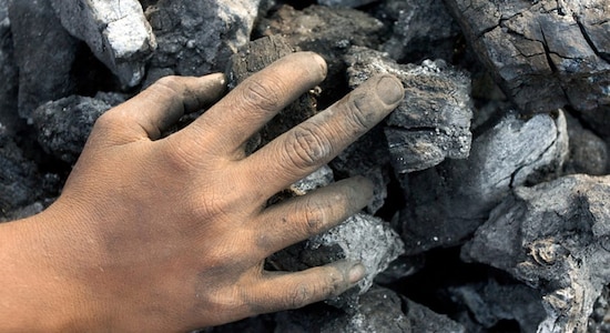 Coal Min to award auctioned commercial mines within 7-10 days