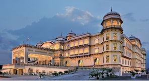 In semi-rural Karnal, Noor Mahal, a palace hotel, brings in a touch of luxury and royal living