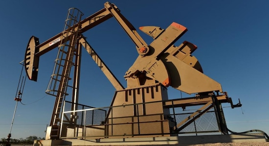 FILE PHOTO: A pump jack on a lease owned by Parsley Energy operates in the Permian Basin near Midland, Texas U.S. August 23, 2018. REUTERS/Nick Oxford