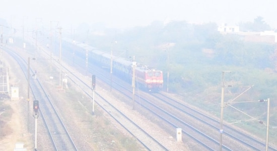 Flights diverted, trains delayed due to Delhi fog