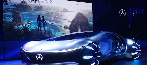 Daimler to spin off truck unit, sharpen investor focus on Mercedes-Benz