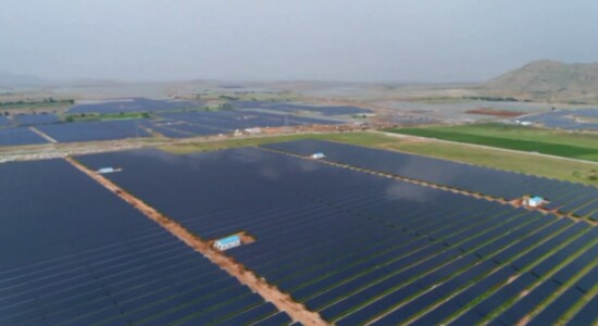 The final 200 MW capacity was recently generated by SB Energy (SoftBank), thus making it the world’s largest solar park. (Image Source: Chief Executive Officer KSPDCL)