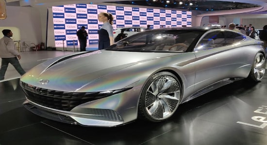 Hyundai Motor showcases the Le Fil Rouge Concept in India during the event. (Image source: CNBC-TV18 News)
