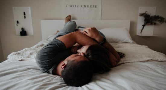Silence between the sheets Silence between the sheets