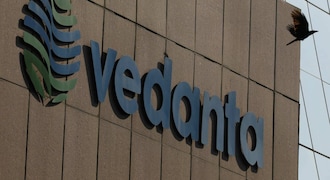 Vedanta raises $1.4 billion to retire debt