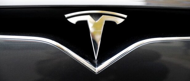 US opens investigation into 580,000 Tesla vehicles over game feature