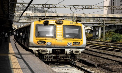 Mumbai suburban local trains may open for all in January, says minister Vijay Wadettiwar