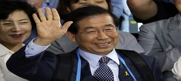 Seoul mayor reported missing, his phone off, search underway
