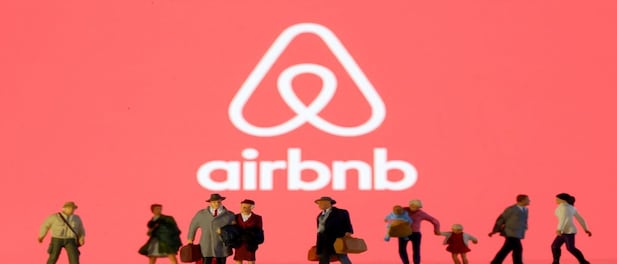 Airbnb prices shares at $68 ahead of Thursday IPO