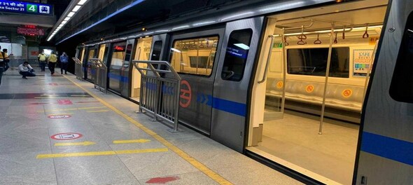Farmers' march: Delhi metro services to neighbouring cities suspended till 2pm Thursday