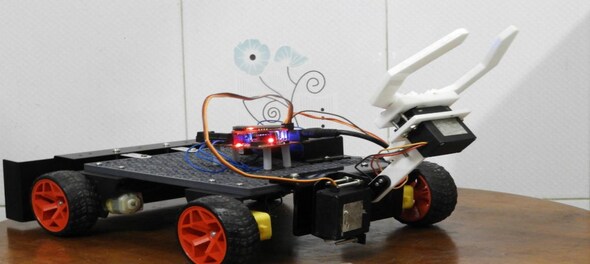 Teenagers from Tamil Nadu build robot for contactless garbage disposal