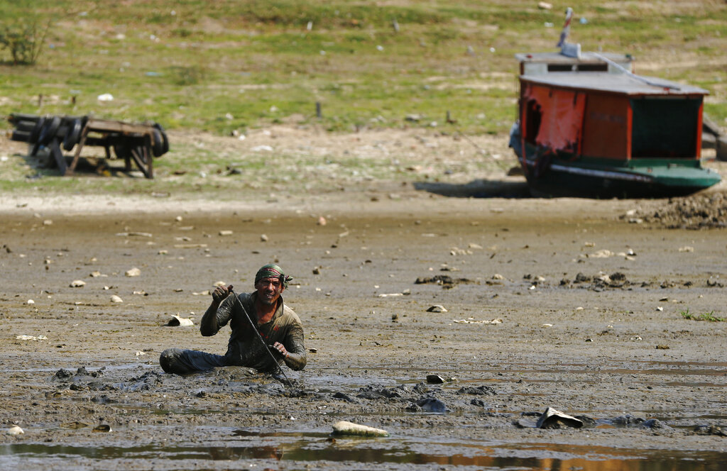 In picures: Drought depletes Paraguay river, a country's lifeline 