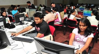Record 3.2 lakh white collar job openings posted in October: Report