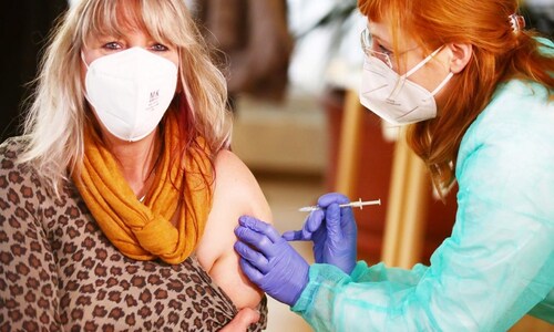 European Union launches its COVID-19 vaccination campaign
