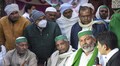 Farmers protest: Protestors do yoga on highway, submit memorandum to Noida administration