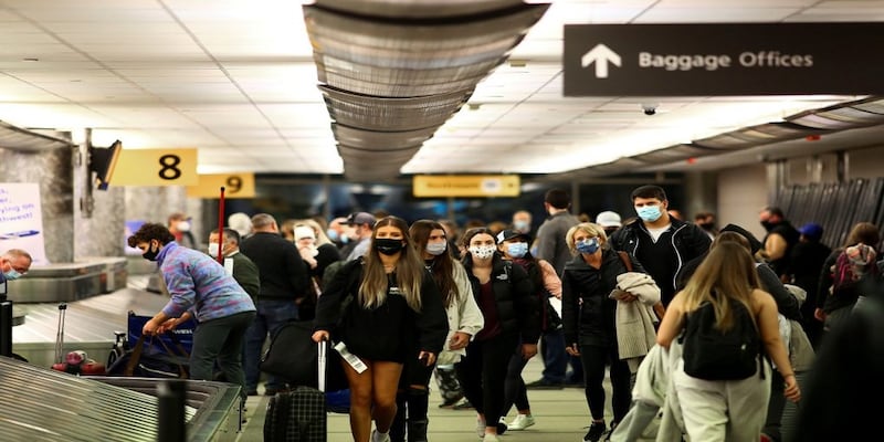 No penalty for air passengers for dropping face masks: Ministry