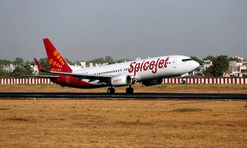 SpiceJet plane's tyre gets deflated after landing at Mumbai airport