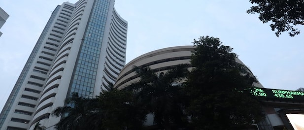 Sensex extends losses to third day as bank, pharma stocks weigh on D-Street
