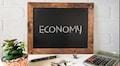 Omicron adds new uncertainties to global economic outlook: Moody's Analytics