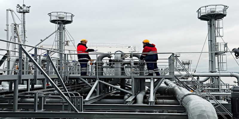 Explainer-Weakest link? Why Russian gas puts Europe in a bind over Ukraine