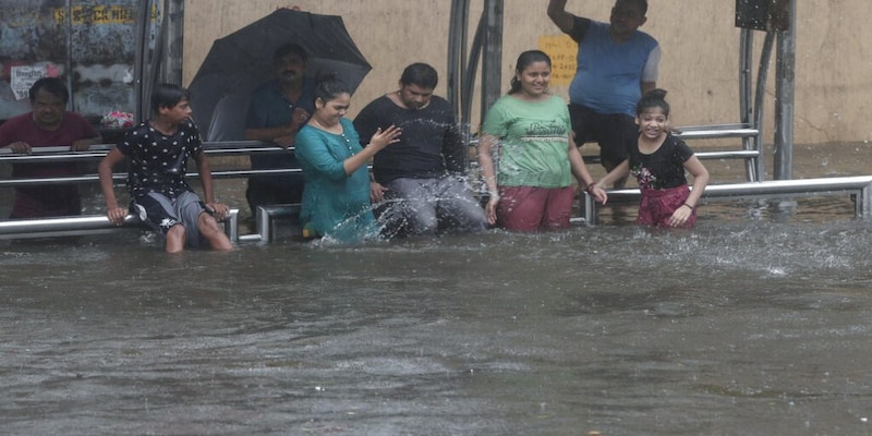 Heavy rains, lightning kill 13 in Maharashtra; over 560 people rescued