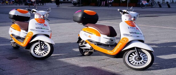 Electric two wheelers dominate e-vehicle sales in Delhi