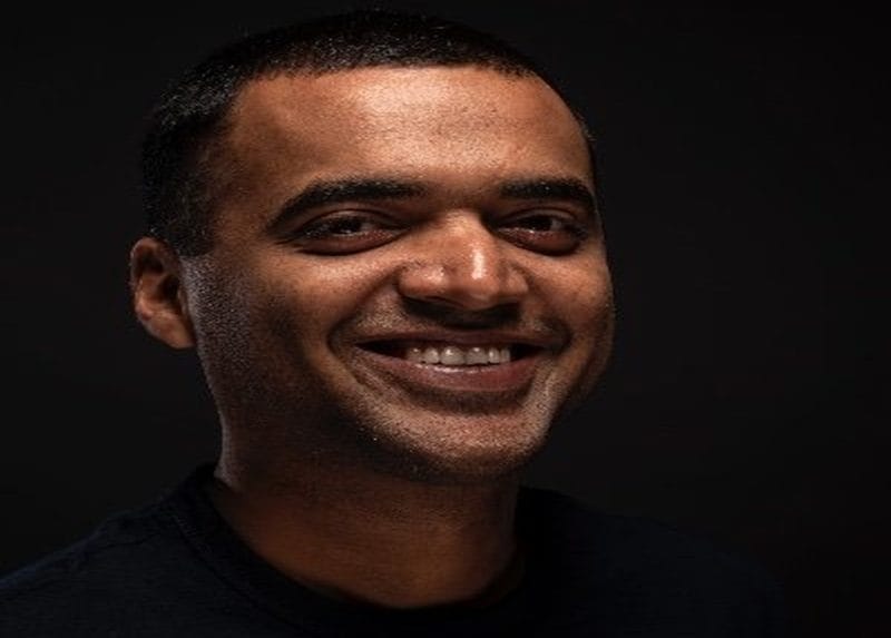 zomato-founder-pledges-rs-700-crore-esops-for-education-of-delivery