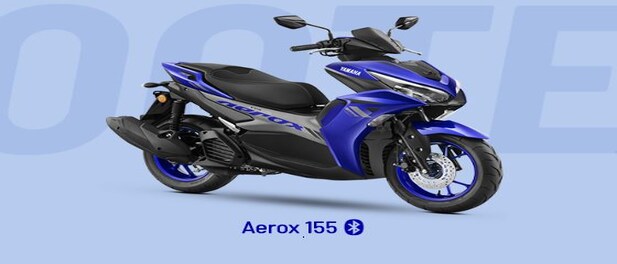 Yamaha launches new 155 cc scooter Aerox 155, updated YZF-R15 range in ...