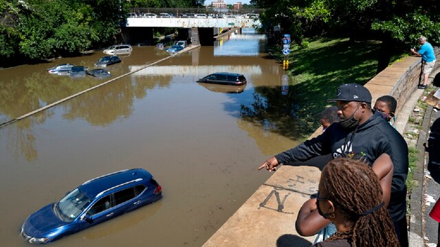 Nearly 50 dead after 'Hurricane Ida' causes flash floods in New York ...