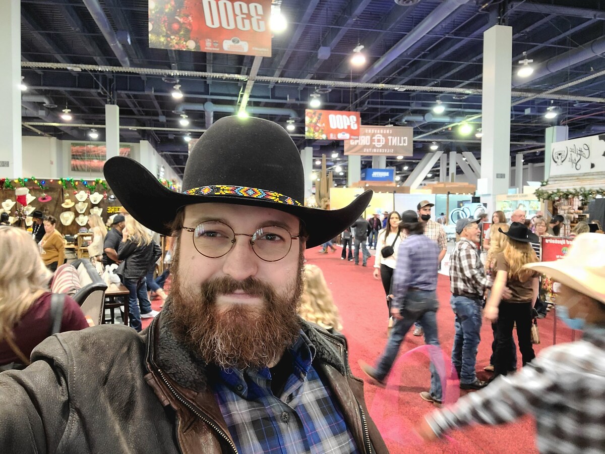 Cardano founder Charles Hoskinson calls for unity within crypto community -  CNBC TV18