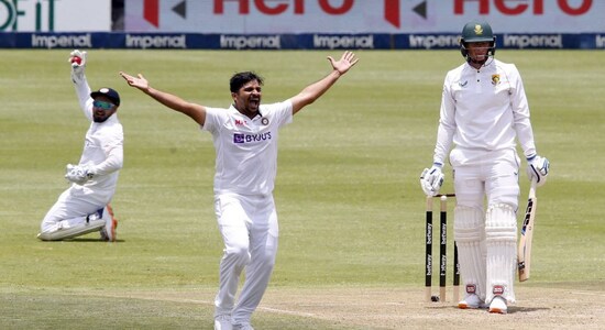 India vs South Africa 2nd Test, Day 2: Thakur takes five wickets as SA close in on India's total