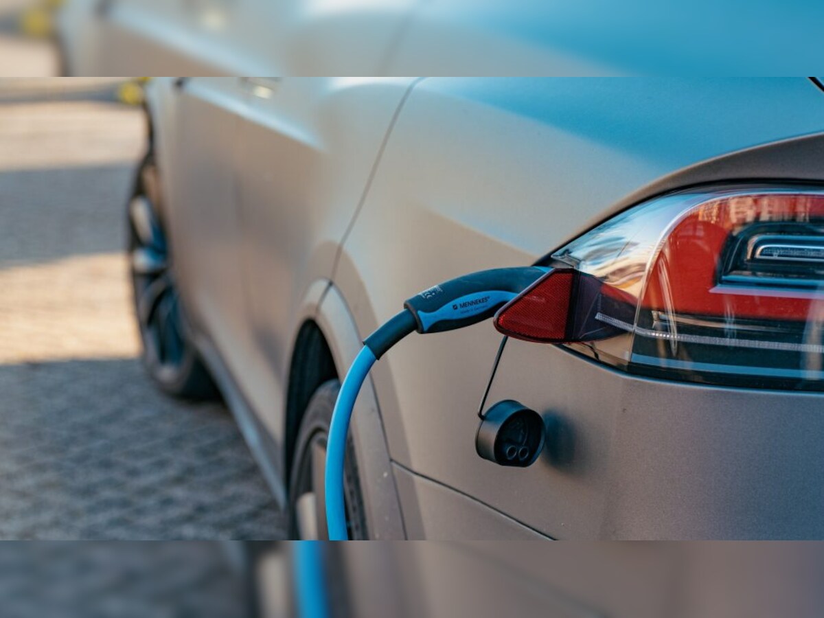 Should you buy an electric vehicle? Here's a look at pros and cons