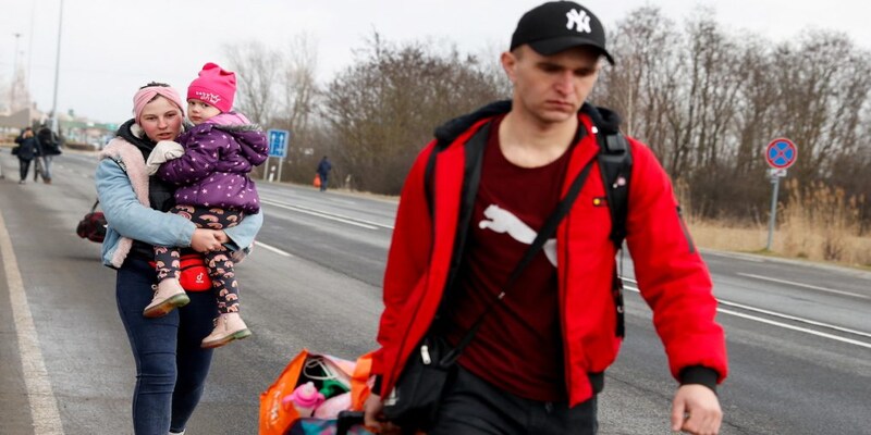 Refugees from Ukraine hit 2 million; people flee embattled cities